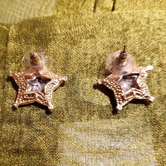 ☆ 90s Vintage Holiday Star Embossed Earrings ☆ - Picture 4 of 4